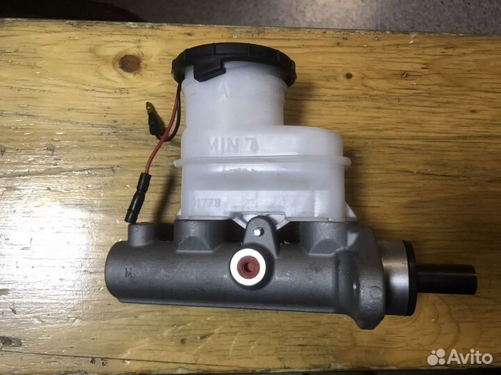 Главный тормозной цилиндр honda cr-v, civic новый