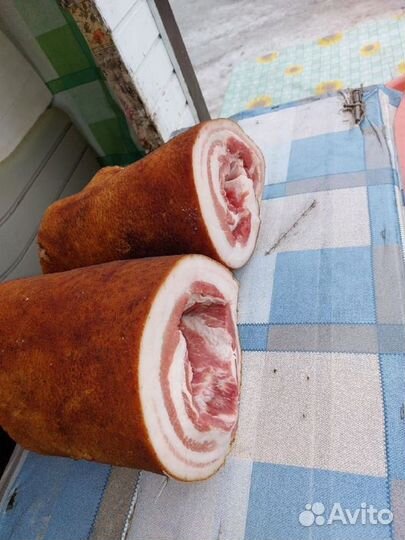 Сало на соломе