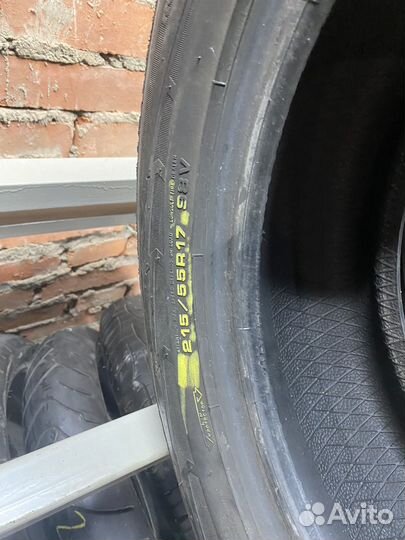 Goodyear Eagle Ultra Grip 215/55 R17 98V