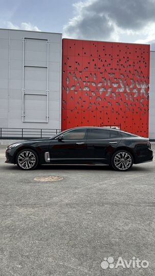 Kia Stinger 2.0 AT, 2019, 63 571 км