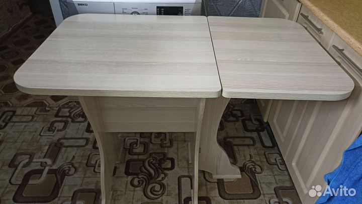 Кухонный стол бу