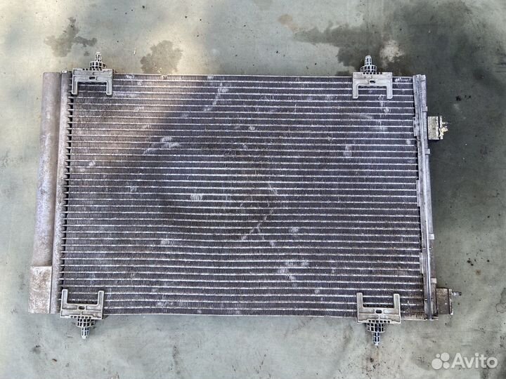 Радиатор кондиционера Citroen C4, Peugeot 307