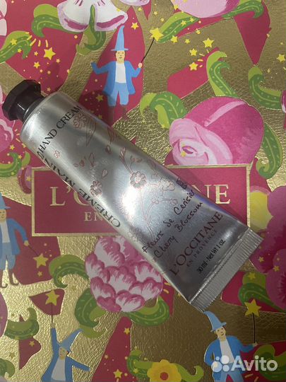 Loccitane набор вишневый цвет