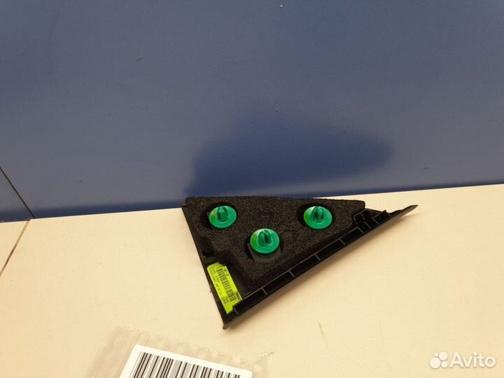 Накладка рамки двери задняя правая Hyundai Tucson