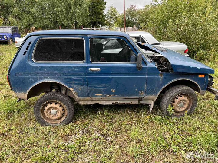 Двери на ниву 21214