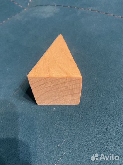 Пирамидки дизайнерские 10 см