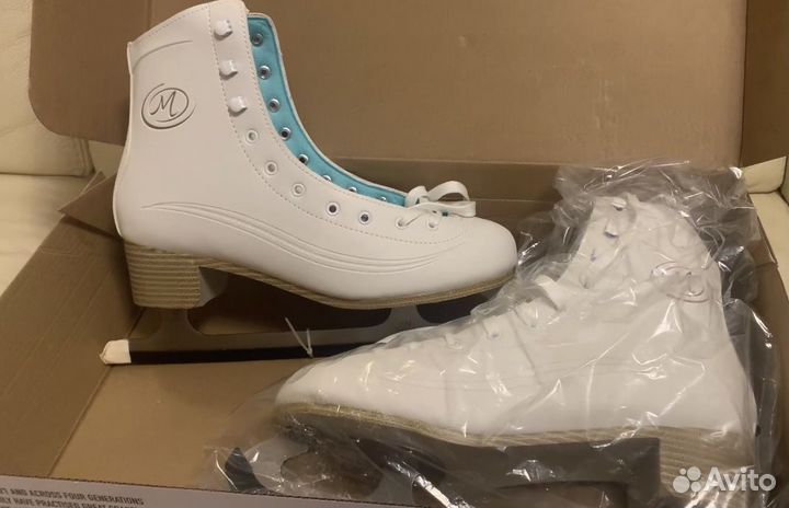 Коньки профессиональные Graf