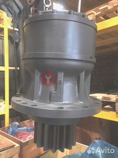 Поворотный редуктор Hyundai R210W-9A 39Q6-12102