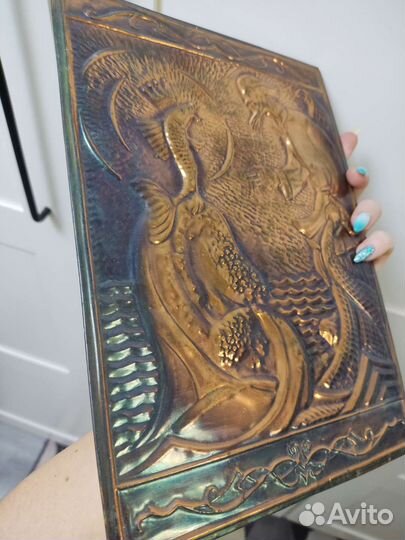Панно СССР чеканка золотая рыбка медь