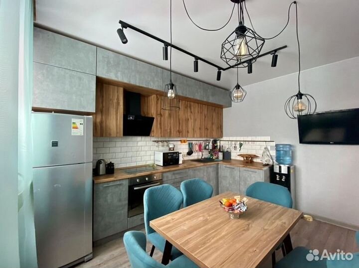 Угловой кухонный гарнитур