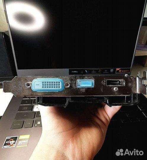 Видеокарта Sapphire rx 550 4gb