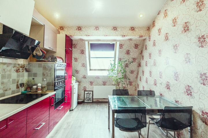 3-к. квартира, 84,4 м², 4/4 эт.