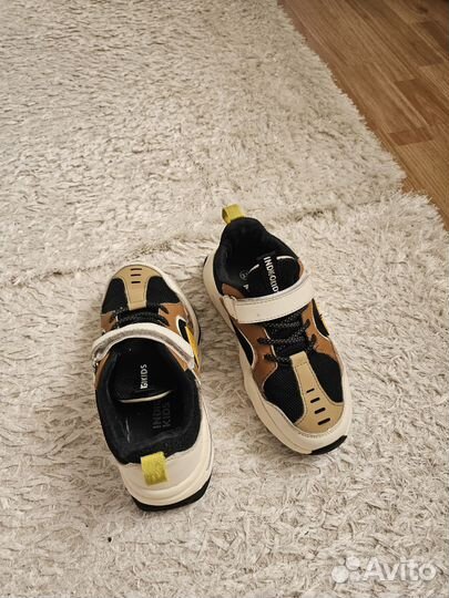 Кроссовки детские