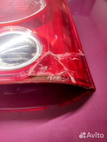 Фонарь задний правый mazda Premacy 22061961