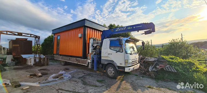 Грузовой авто эвакуатор манипулятор