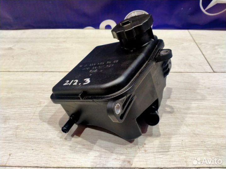 Бачок гидроусилителя Mercedes-Benz 212.047 E 250