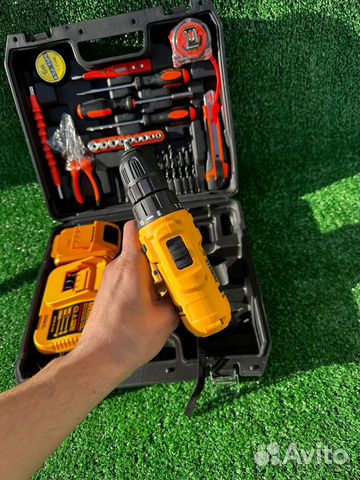 Шуруповерт Dewalt 18v набор с оснасткой