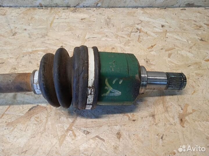 Полуось передняя правая Mitsubishi Lancer