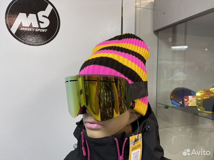 Горнолыжные маски в ассортименте