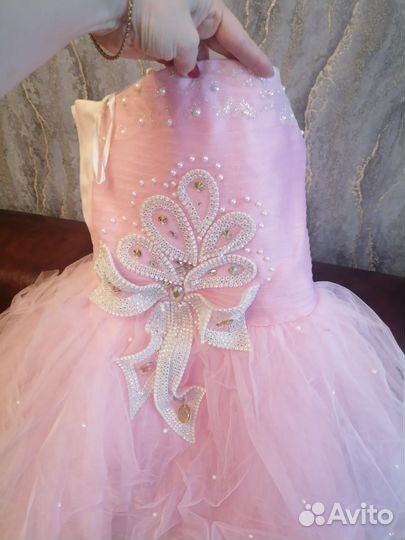 Платье для девочки нарядное
