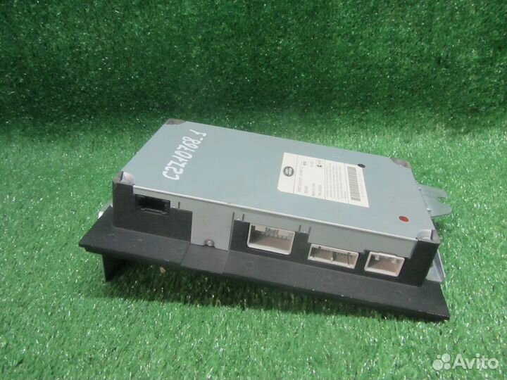 Усилитель акустической системы Jaguar XF (09-15)