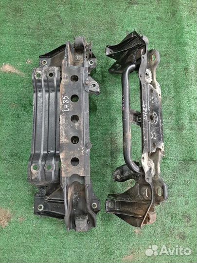 Балка под Двигатель двс toyota hiace LH85 2L