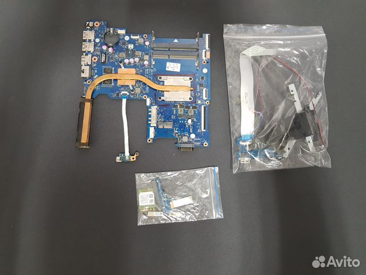 Ноутбук HP 15-ba576ur на запчасти