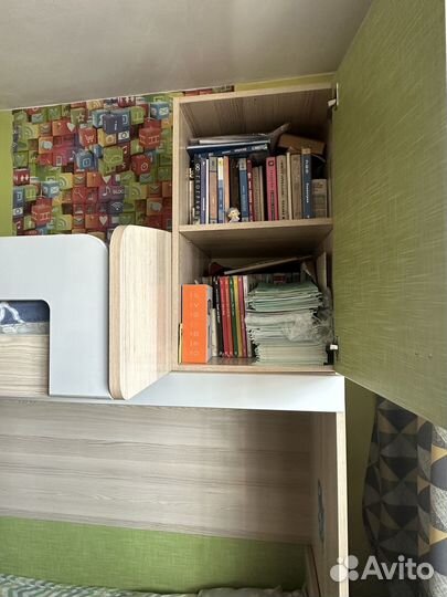 Продам двухъярусную кровать «трия»