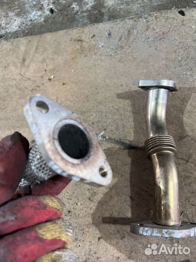 Трубка егр Audi A4 A6 Passat B5 V6 2.5tdi