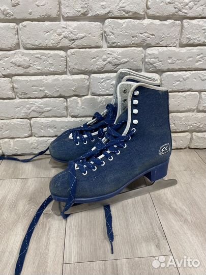 Коньки фигурные женские 40 размер
