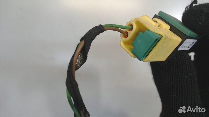 Датчик удара Volkswagen Tiguan, 2012