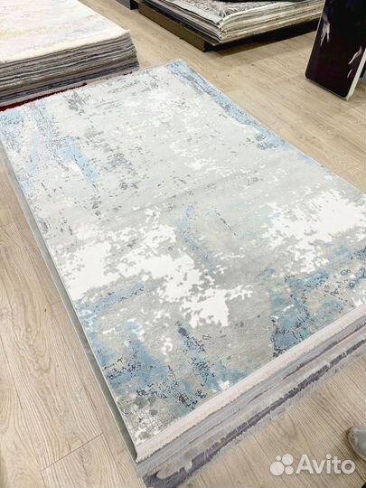 Ковер современный