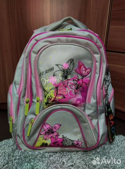 Школьный портфель б/у в нормальном состоянии
