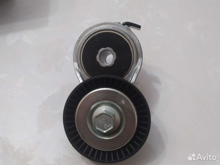 Натяжитель приводного ремня Chrysler