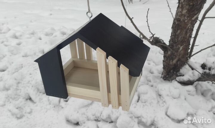 Кормушка для птиц из дерева (под заказ)