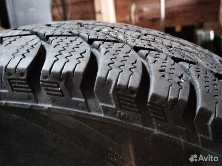 Viatti Bosco S/T V-526 215/65 R16 51