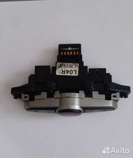 Hyundai Solaris кнопка аварийки