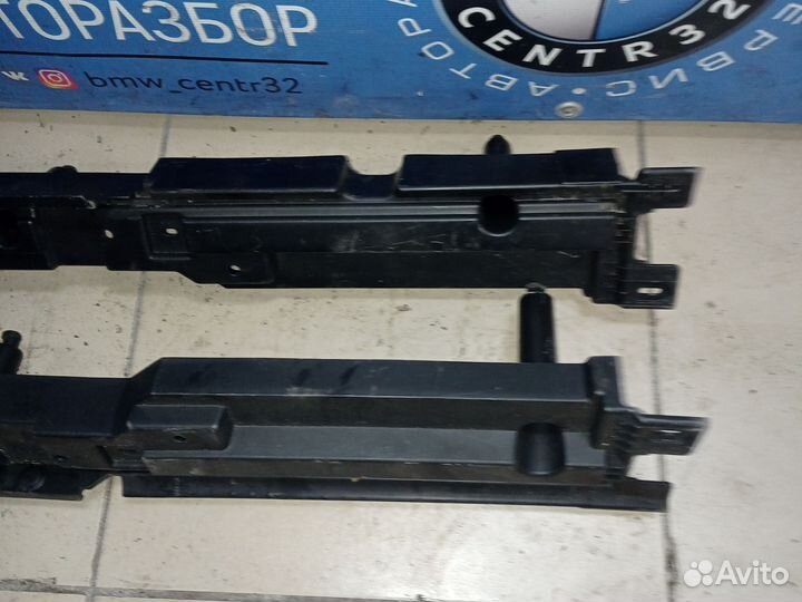 Обшивка багажника задняя на BMW Х5 Е70