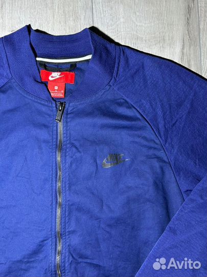 Мужской бомбер Nike