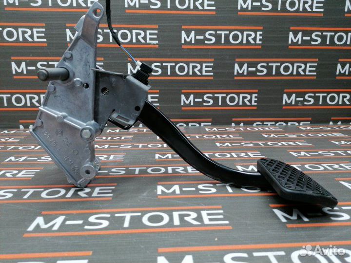 Педаль тормоза Bmw 3-Series E46 M52B20TU 1999