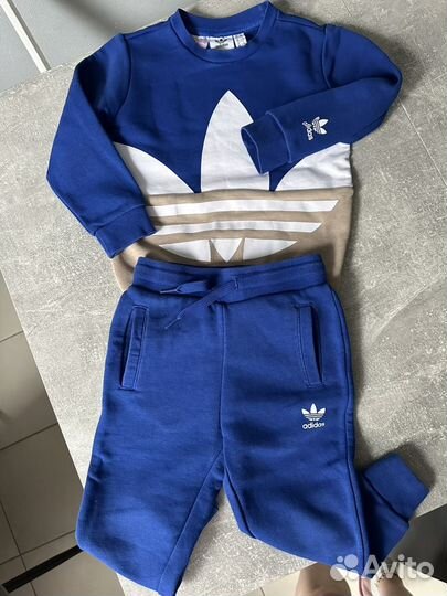 Спортивный костюм adidas для мальчика 98