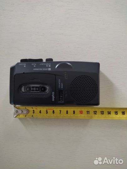 Кассетный диктофон sanyo