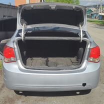 Chevrolet Cruze 1.6 AT, 2011, 265 000 км, с пробегом, цена 660 000 руб.