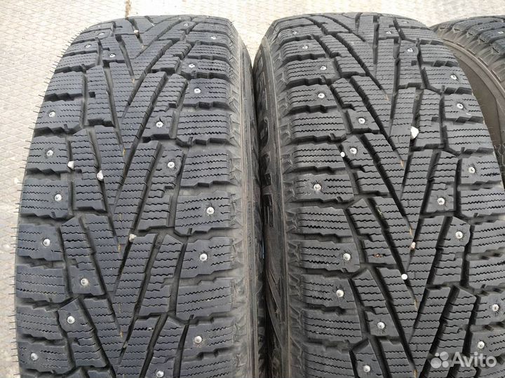 Roadstone Winguard WinSpike SUV 225/65 R17 106T