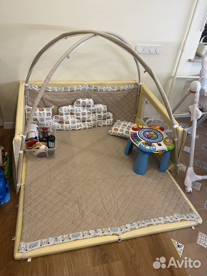 Манеж - игровая зона для ребенка