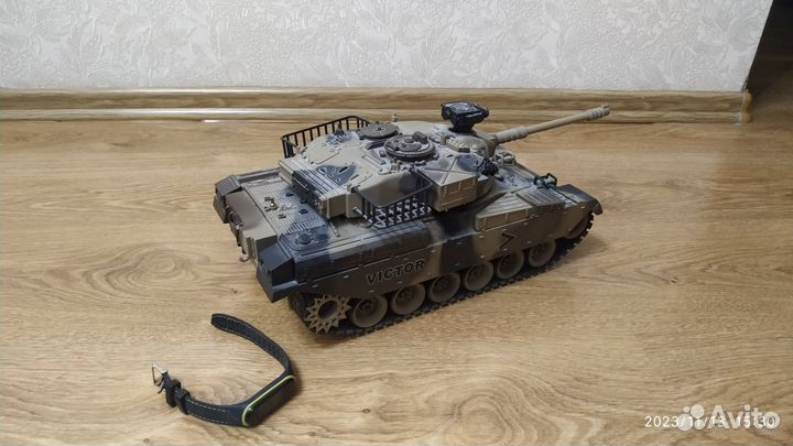 Танк, ранее радиоуправляемый