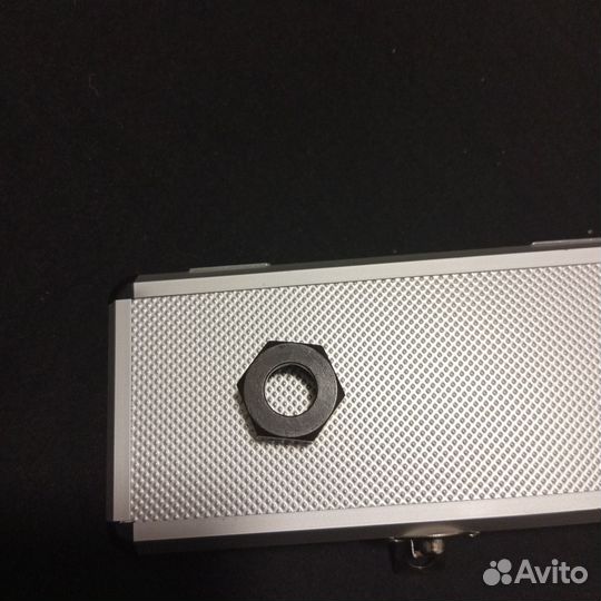 Для удаления поврежденных гаек