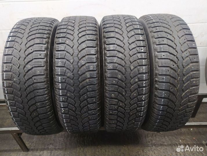 Bridgestone Blizzak Spike-01 225/65 R17 100Z