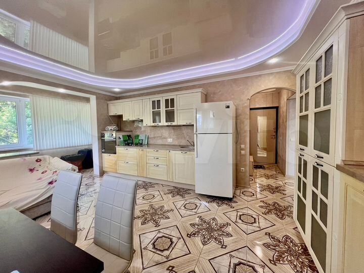 3-к. квартира, 65 м², 4/12 эт.