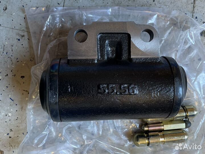 Тормозной цилиндр Hino рабочий